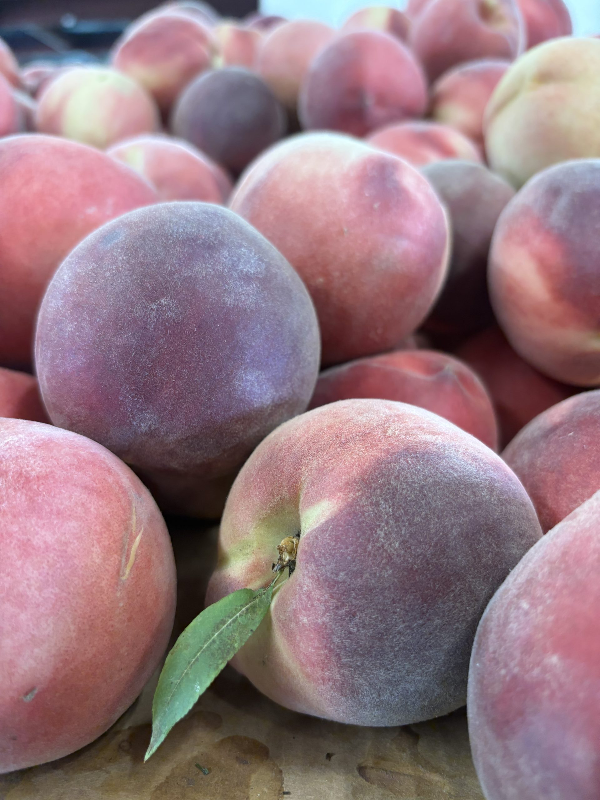 Larry's Produce Peaches